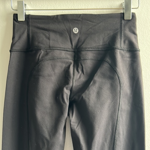 Lululemon Capri Pants Size 4 - Picture 3 of 6